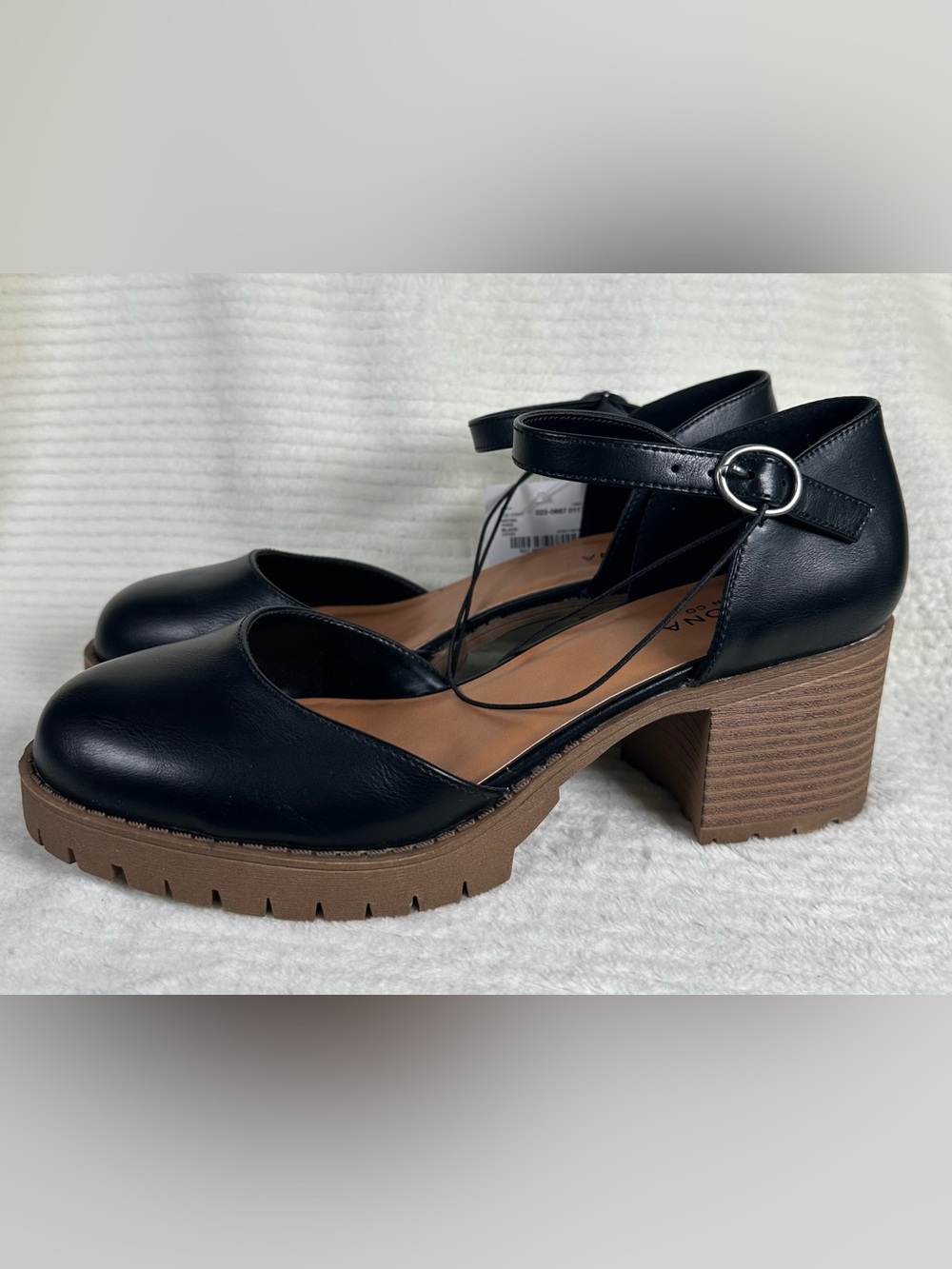 Arizona Women’s Black Prarie Round Toe Mary Jane Shoes NWT Size 10